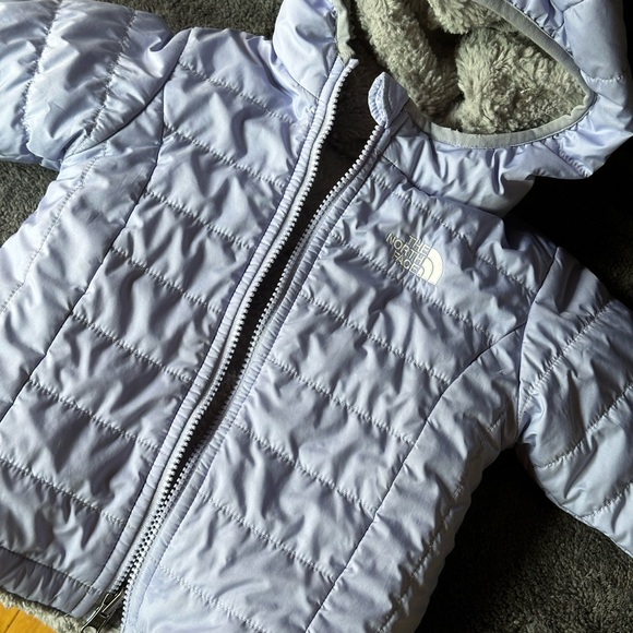 Girls size 3t North face jacket - Picture 7 of 7